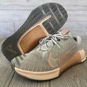 Nike Metcon 9 Training Women’s 11 Men 9.5 Grey Pink CrossFit Training DZ2537-002